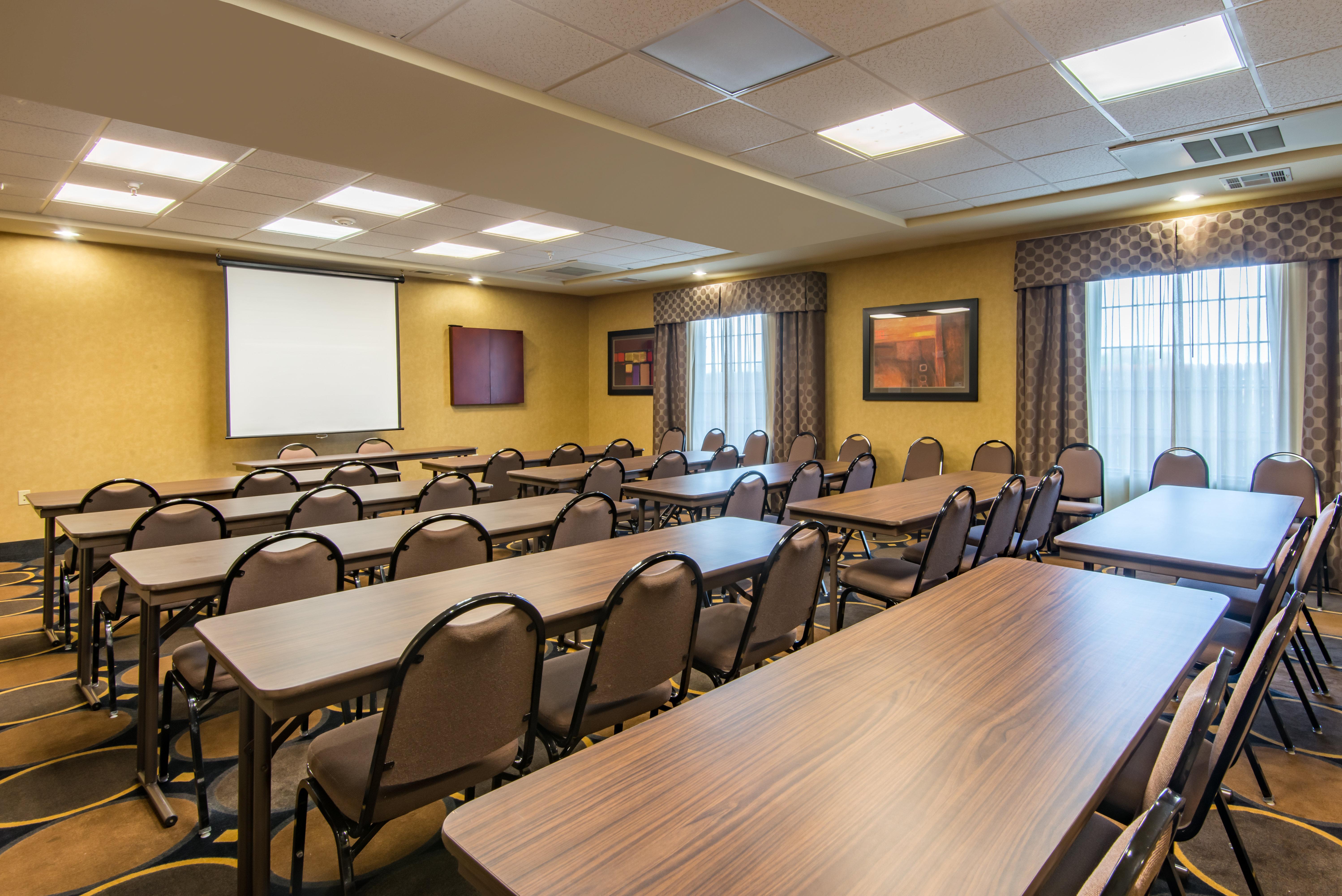 Holiday Inn Express & Suites Clovis By Ihg Esterno foto