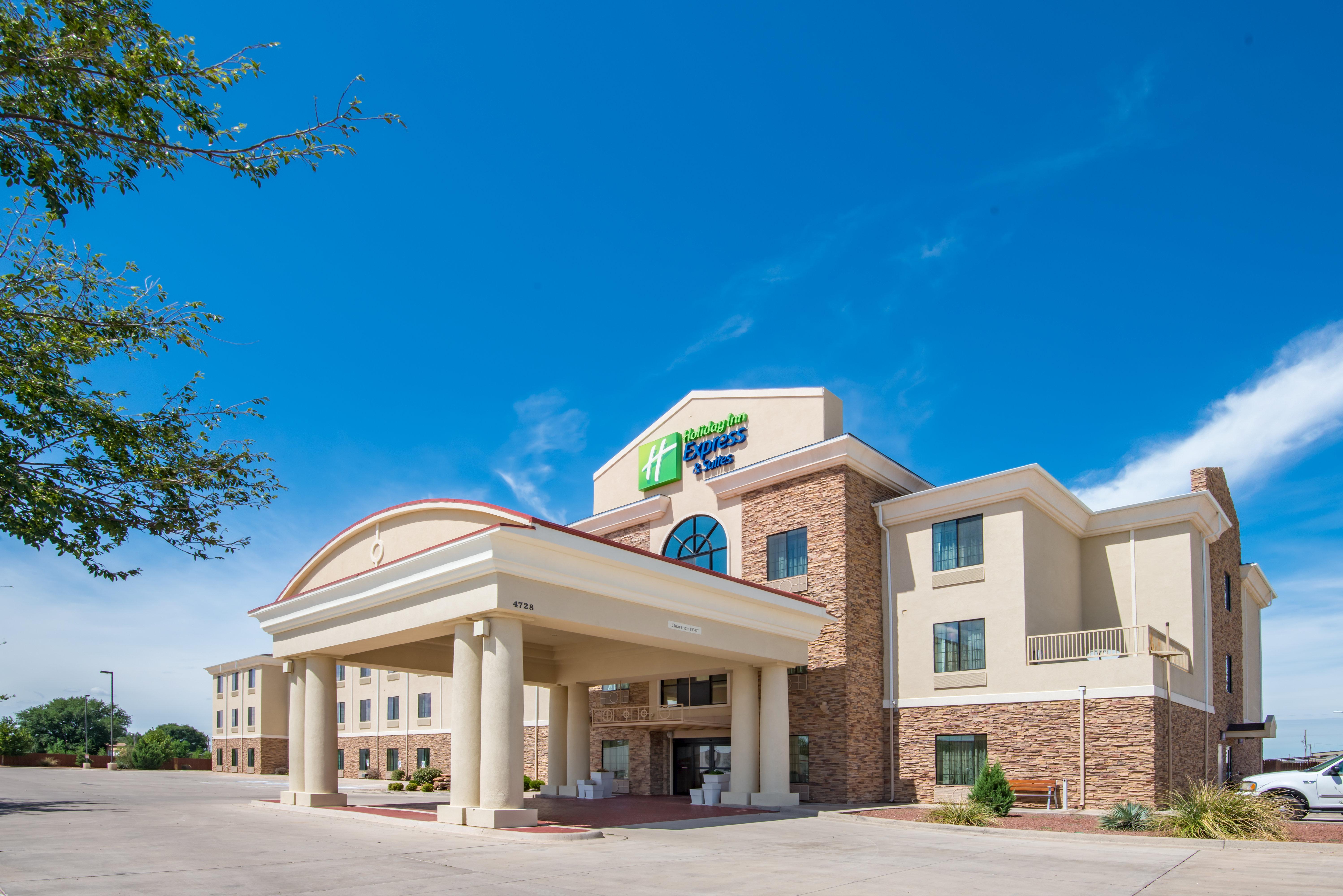 Holiday Inn Express & Suites Clovis By Ihg Esterno foto