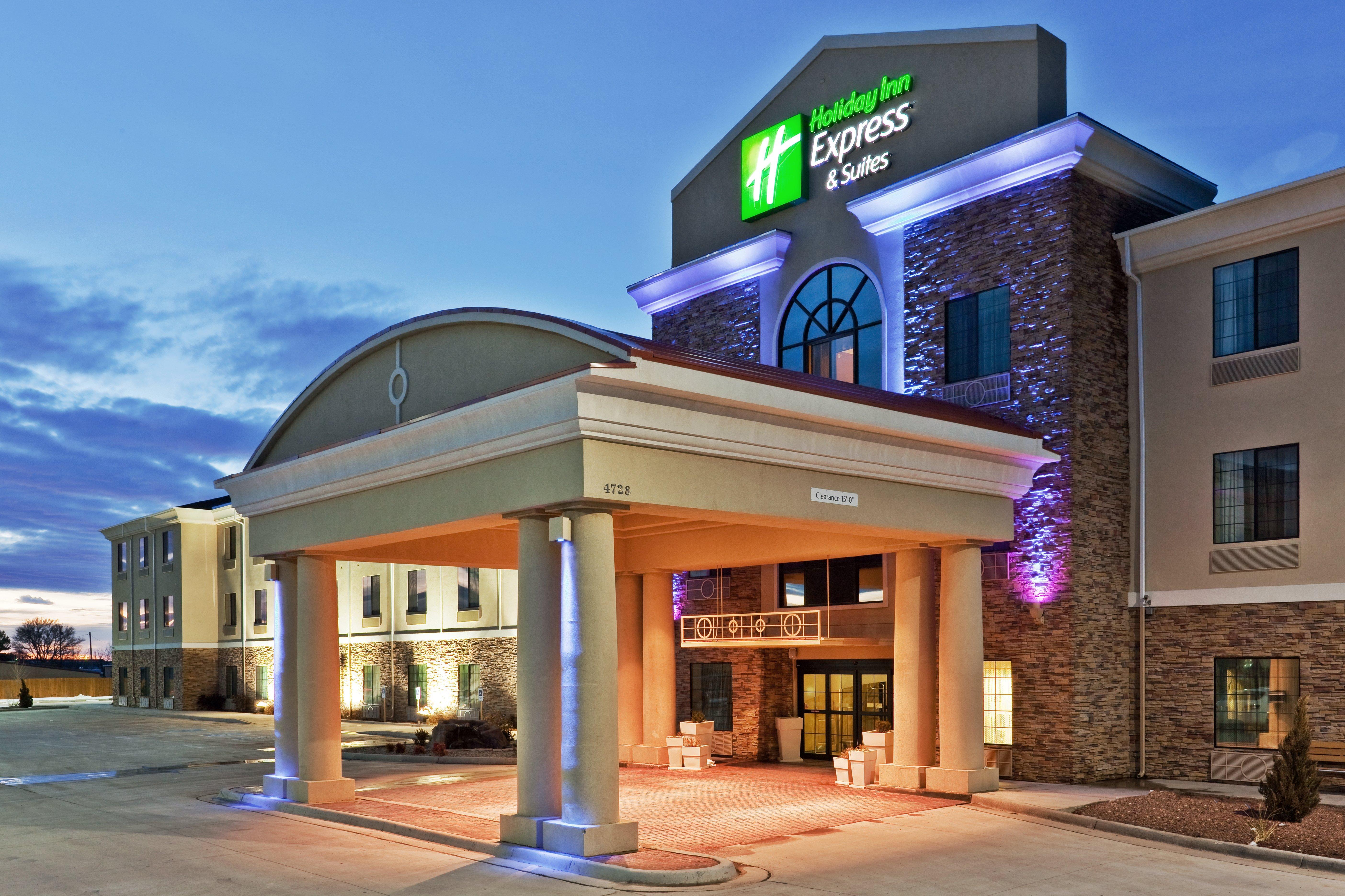 Holiday Inn Express & Suites Clovis By Ihg Esterno foto