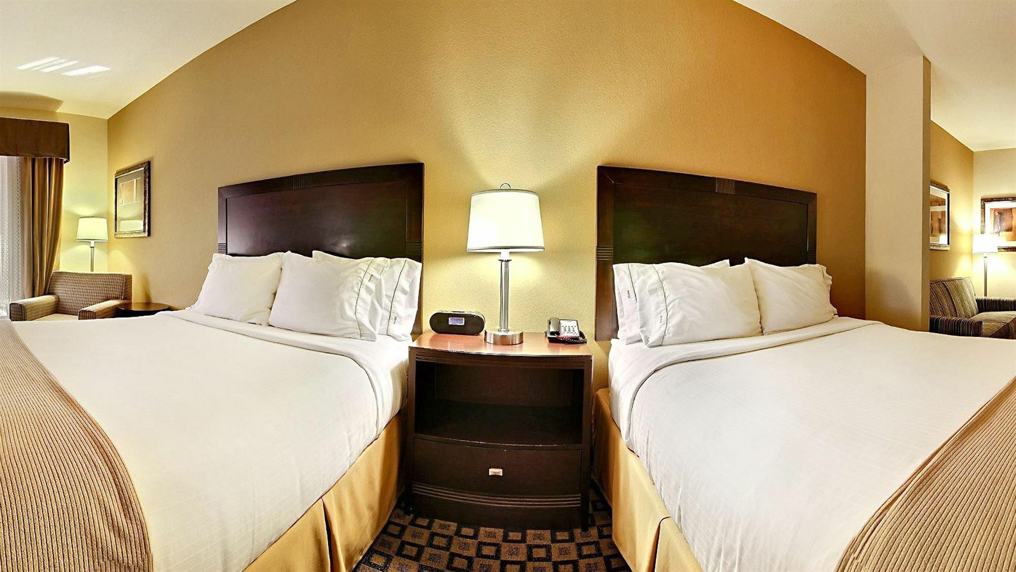 Holiday Inn Express & Suites Clovis By Ihg Esterno foto